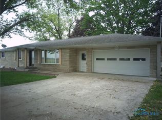 8241 Adams Ridge Rd, Defiance, OH 43512