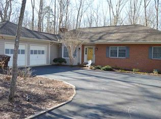 14 Axle Tree Rd, Palmyra, VA 22963