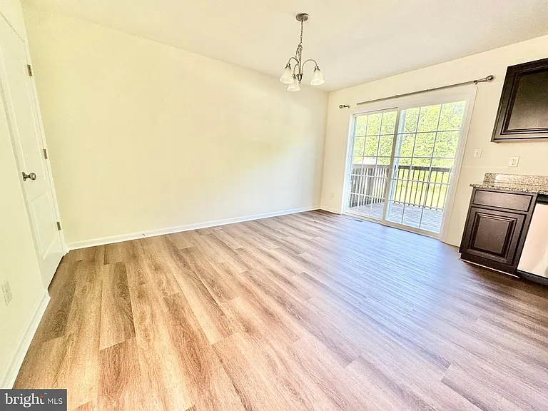120 Salerno Dr — Photo 9