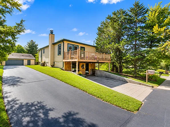 (undisclosed Address), Fox Lake, IL 60020