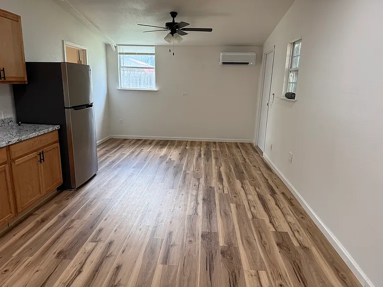 119 Wayman Dr — Photo 5