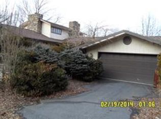 345 Cattail Ln, Waynesville, NC 28786