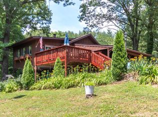 8105 Gass Ln, Flora, IL 62234