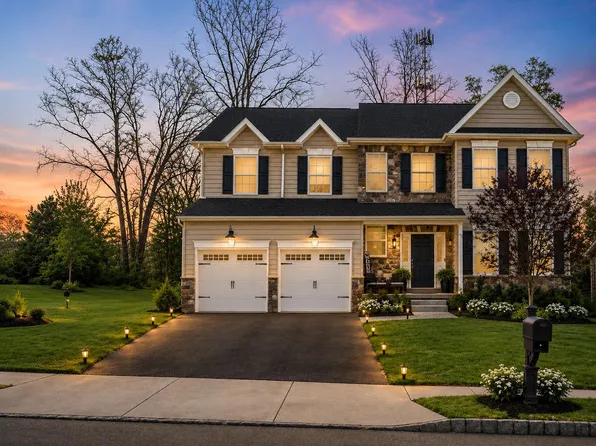 3009 Lynwood Ct, Pennsburg, PA 18073