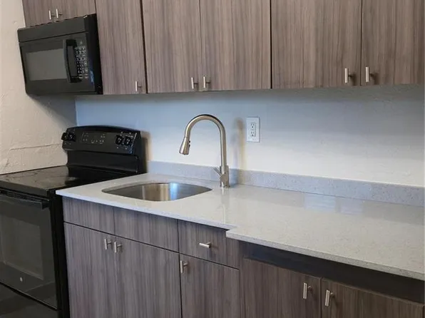 360 NW 8th St APT 8, Pompano Beach, FL 33060