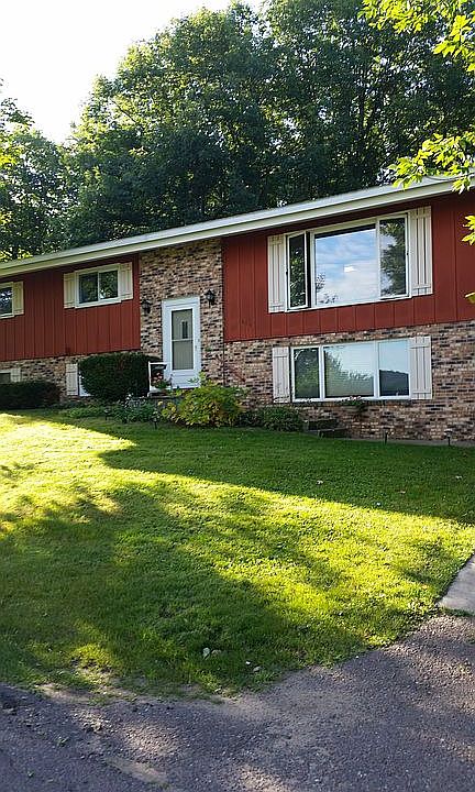 2nd image of 609 Sibley Ave