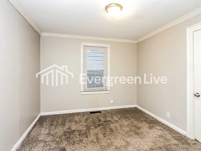 2230 N Butler Ave — Photo 12