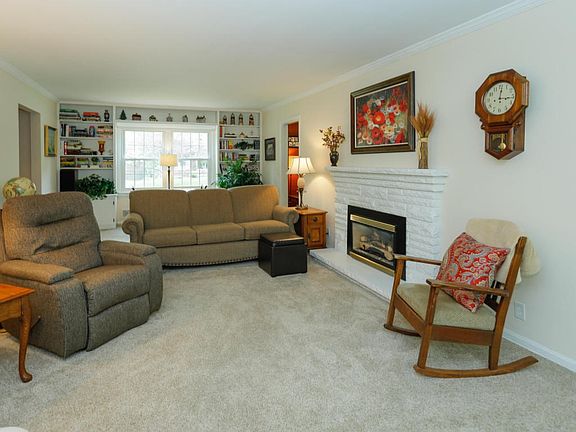 4017 Sunvalley Dr-103