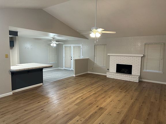 3rd image of 624 W Vassar Ave