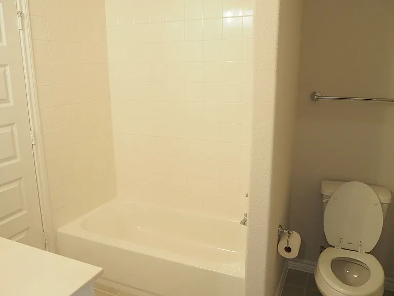 321 Oak Hollow Way — Photo 32
