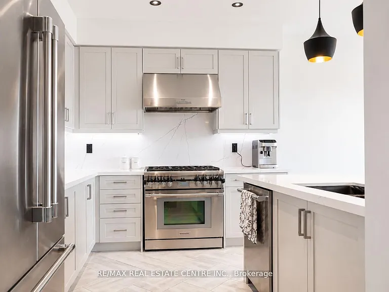 15 Cahill Dr — Photo 17