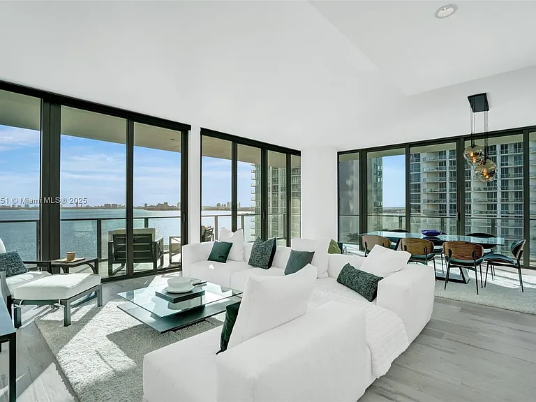 480 NE 31st St #1401 — Photo 78