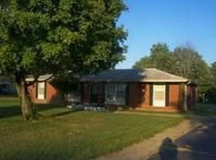 203 Royal Oak Dr, Dickson, TN 37055