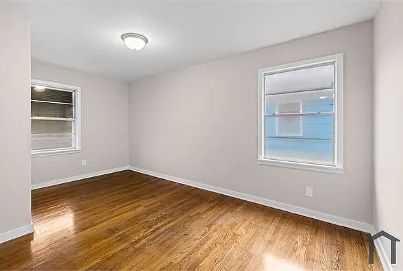 5717 Avenue O — Photo 12