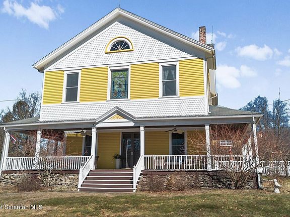 3rd image of 307 Lily Lake Rd