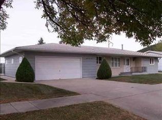2320 Harney Dr, Rapid City, SD 57702
