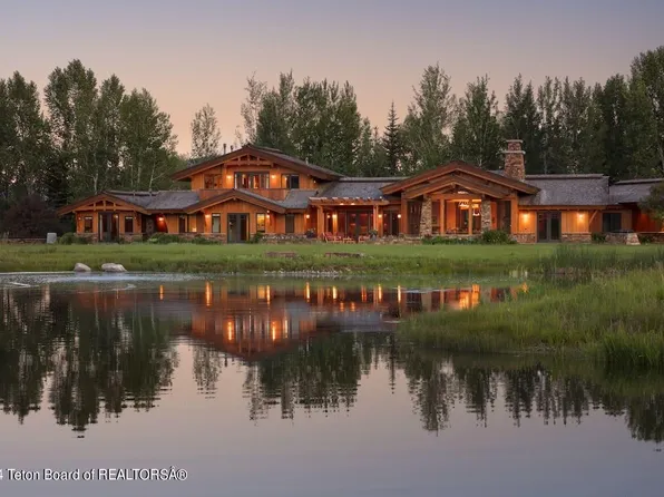 2805 W Boyles Hill Rd, Jackson, WY 83001