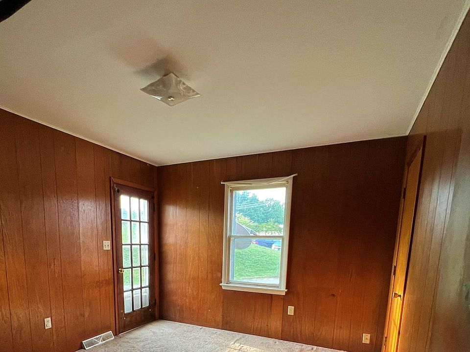 Meadowbrook Hill Apartments 1203 1203 Avondale Dr Altavista, VA