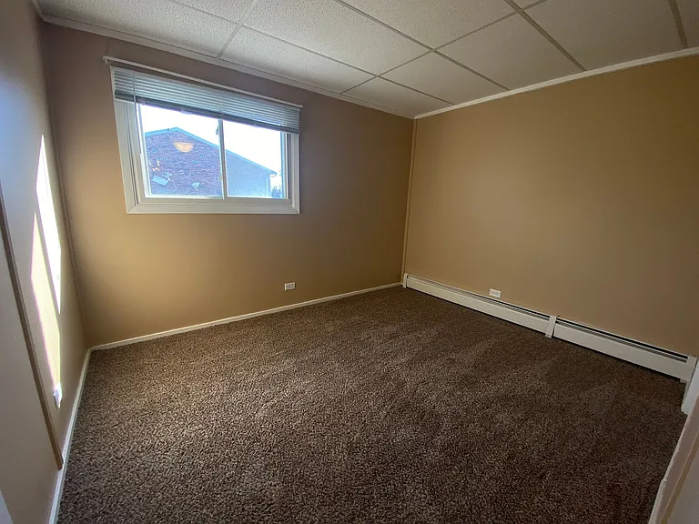 605 N Clark St — Photo 13