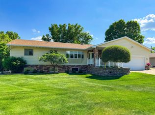 4715 Culver Rd, Golden Valley, MN 55422