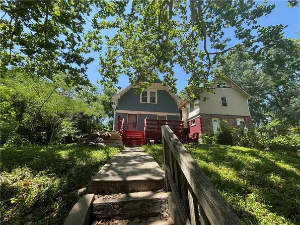 1014 Agnes Ave, Kansas City, MO 64127