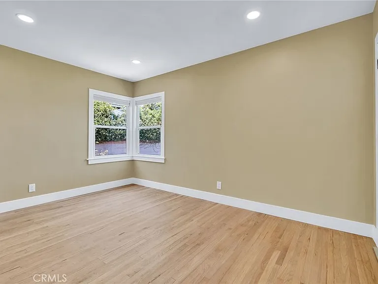 4515 Greenmeadows Ave — Photo 30