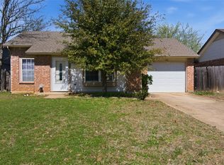 4621 Waterway Dr, Fort Worth, TX 76137