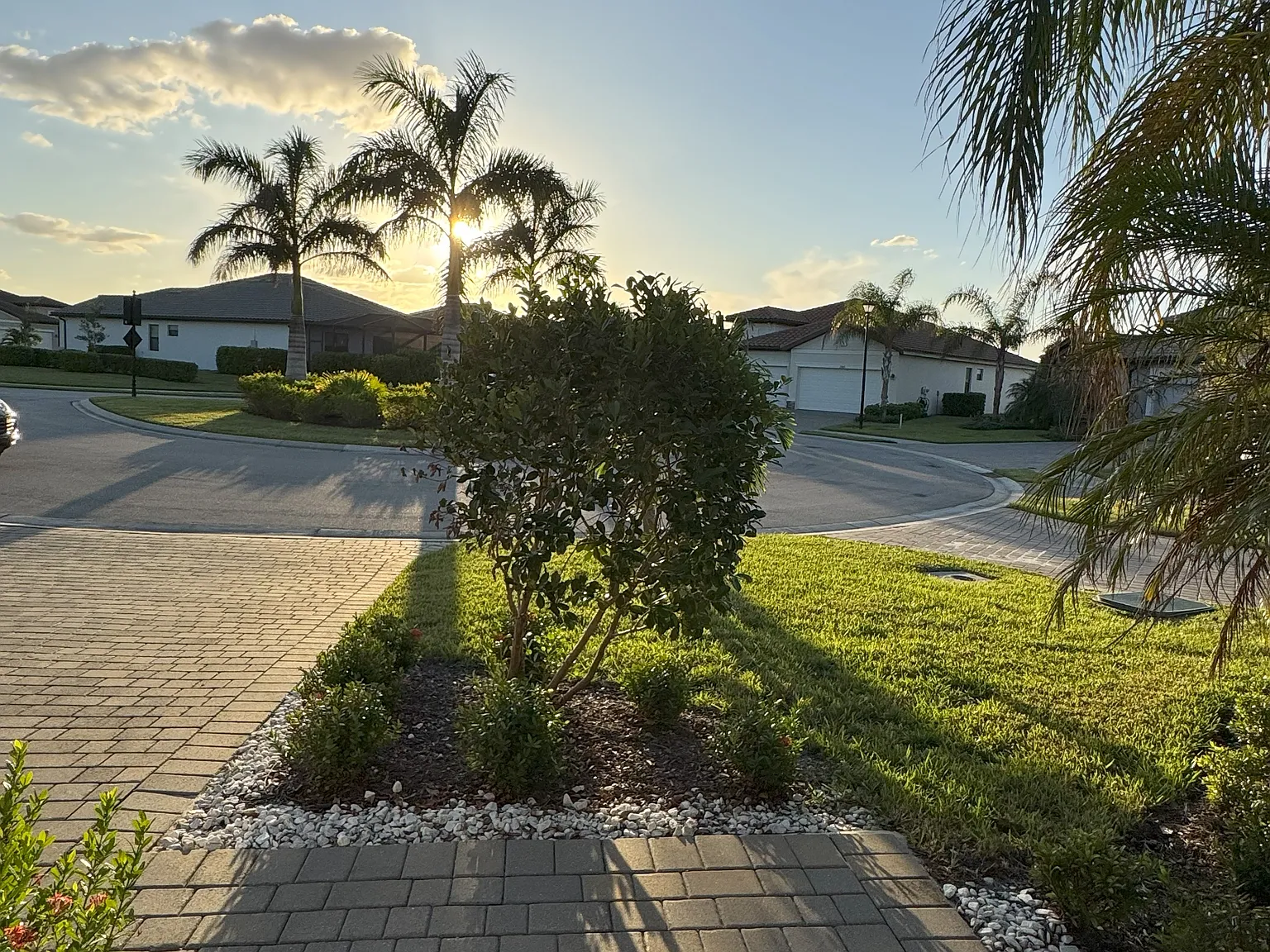 4 bed, 2444 sqft, $4,500 — Photo 4