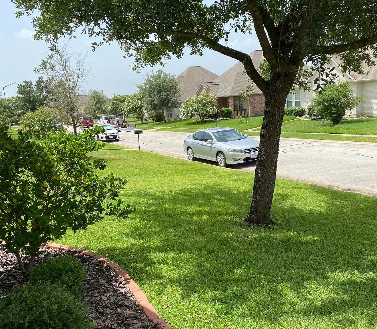 3 bed, 1796 sqft, $2,250 — Photo 2