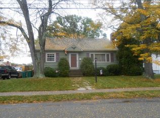 83 Woodland Rd, Norwood, MA 02062