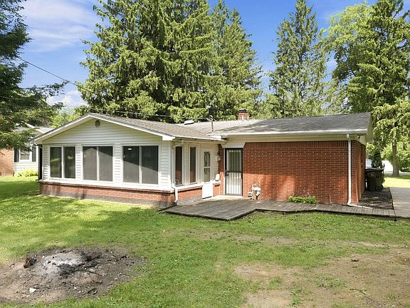 3rd image of 187 Shady Lane Dr