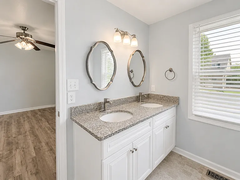3401 Brighton St — Photo 11