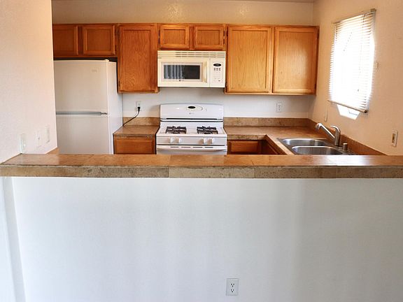4th image of 5016 S Rainbow Blvd Unit 107