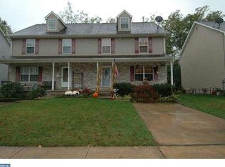 8 Lee St, Pemberton, NJ 08068