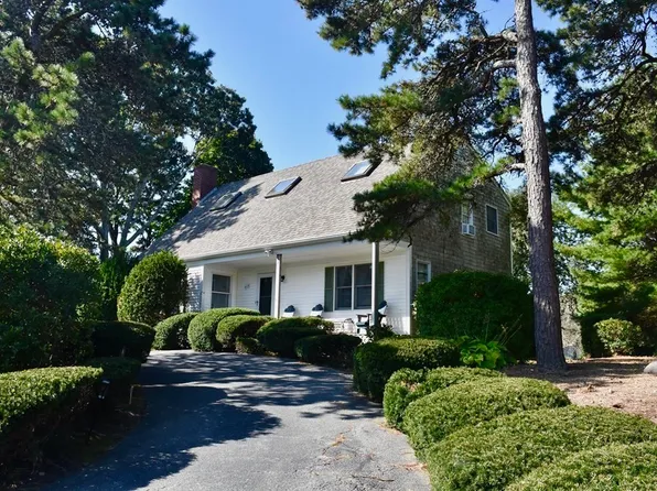 69 Siasconset Dr, Bourne, MA 02532