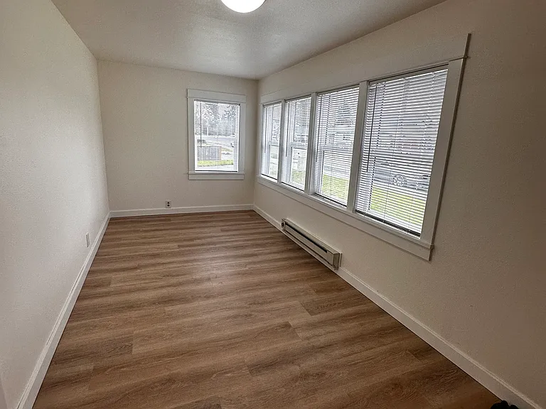 606A N Knights Bridge Rd — Photo 14