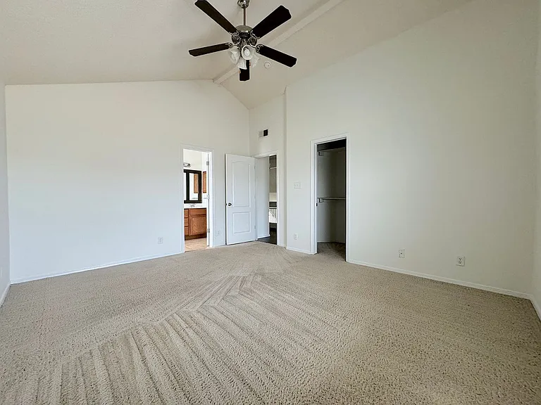 6404 Kenmore — Photo 17