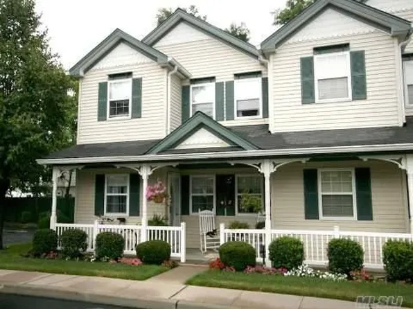 182 Merrick Rd Unit 1, Amityville, NY 11701