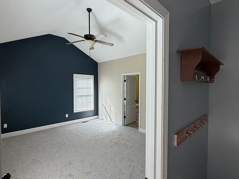 7640 Greenscape Dr — Photo 13