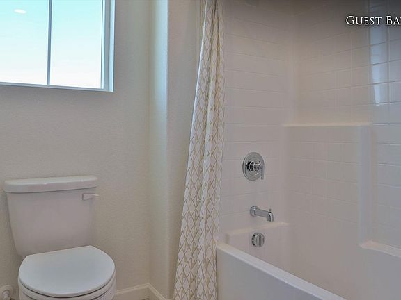 Photos with staging effect of the model home, this is an unfurnished home.