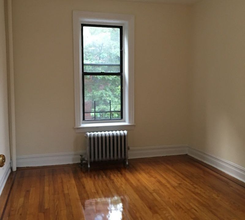 2nd image of 3715 81st St APT 3I