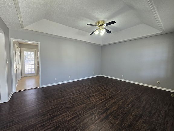 2nd image of 3416 Albert Dr