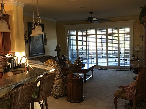 2nd image of 2842 Catalina St