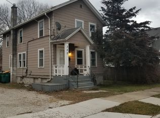 322 Grover St, Joliet, IL 60433