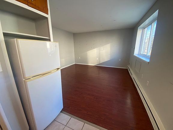 4th image of 154 Fountain St #1A1