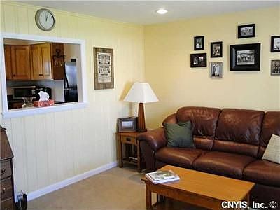 5th image of 9458 Wickham Dr