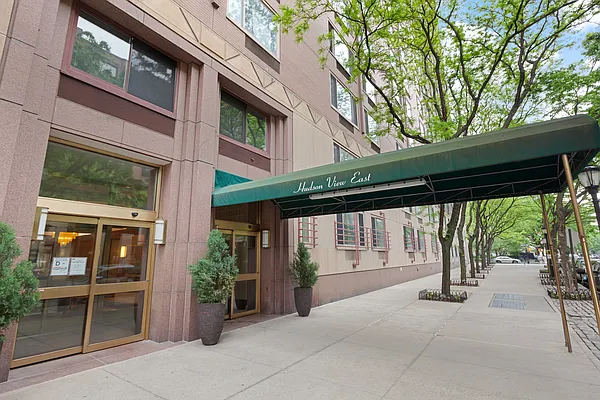 Sold by Nest Seekers International | media 11