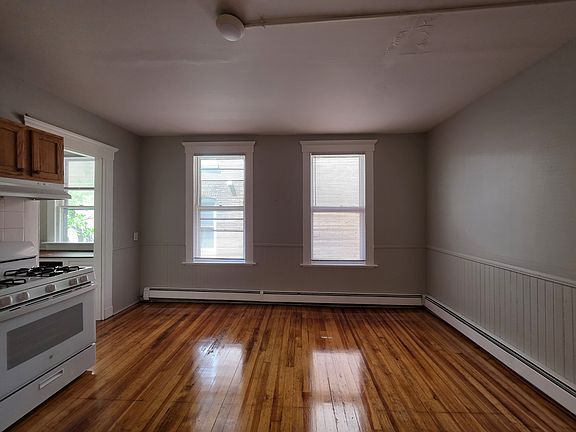 3rd image of 603 Howard Ave #B