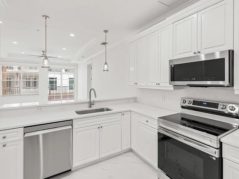 47 SW Osceola St #206 — Photo 10