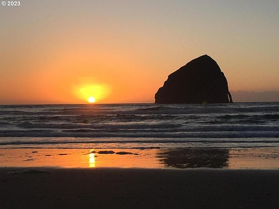 4th image of Vl 5000 Cape Kiwanda Dr